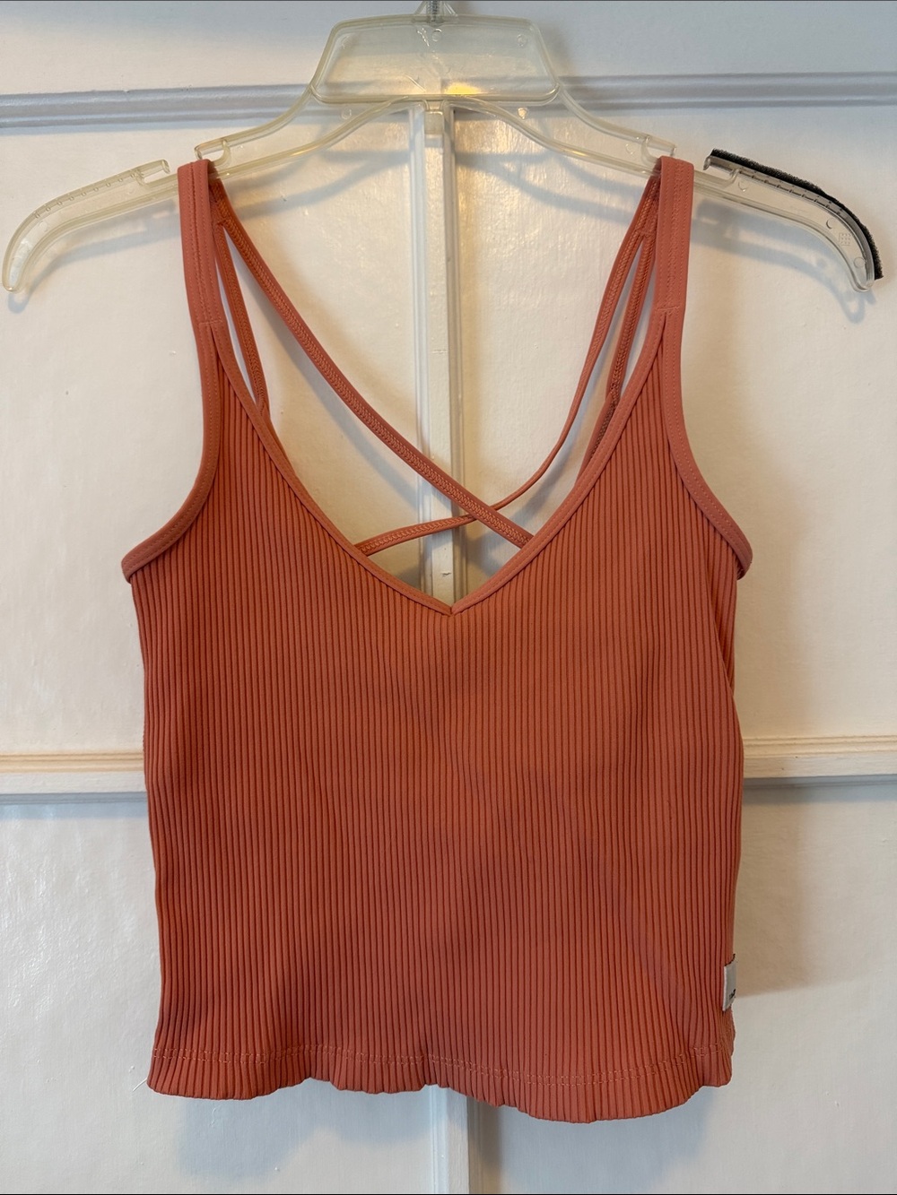 Vuori Rust Ribbed V-Neck Strappy Tank